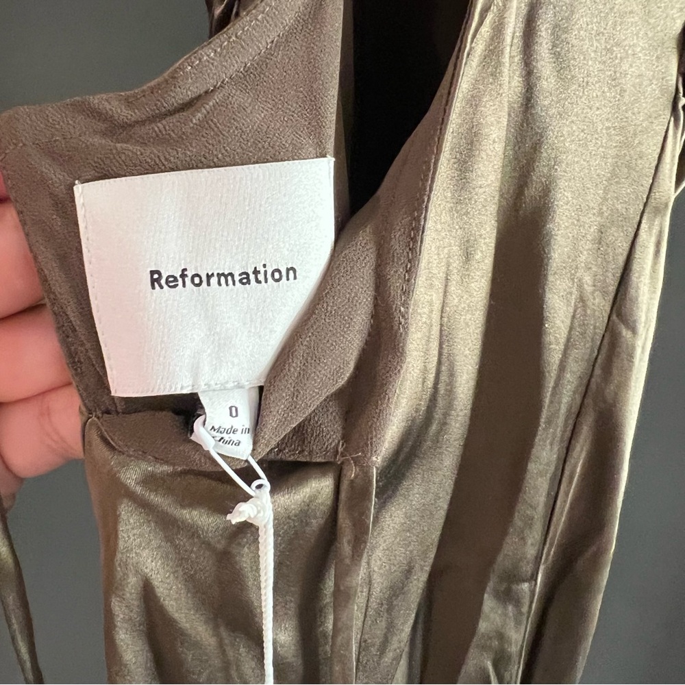 Reformation Anaiis Silk maxi Dress in Morel Size 0 - Picture 8 of 11